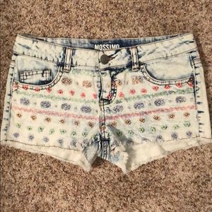 Embroidered acid washed jean shorts
